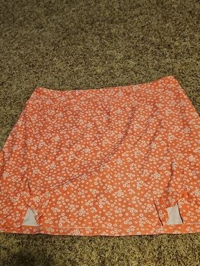 Eton Coral Mini Skort with White Daisy Print